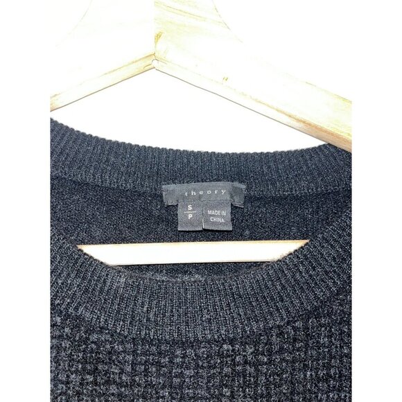 Theory Black & Gray Striped 100% Cashmere Pullover Sweater Women's Size S - Picture 4 of 9